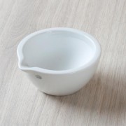 Porcelain Mortar with Spout / 자제 유발, Unglazed